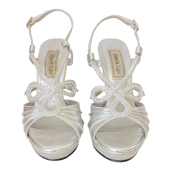 TOUCH UPS Size 6 Adjustable Strap Platform Heels Slingback Sandal Silver Evening - Picture 9 of 10